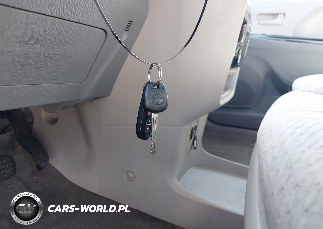 2012 Toyota Sienna Le V6 8 Passenger VIN:5TDKK3DC6CS180238 - 11