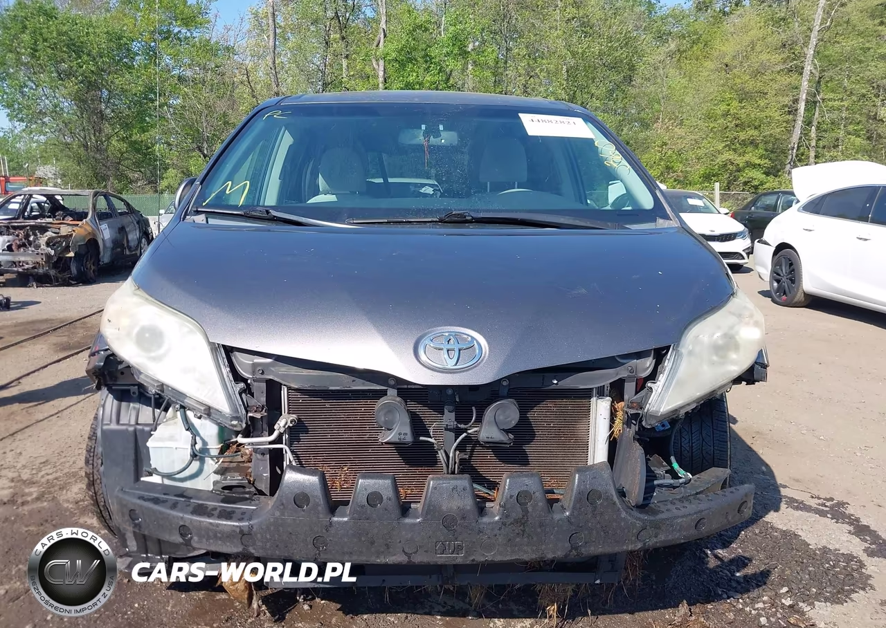 2012 Toyota Sienna Le V6 8 Passenger VIN:5TDKK3DC6CS180238 - 12