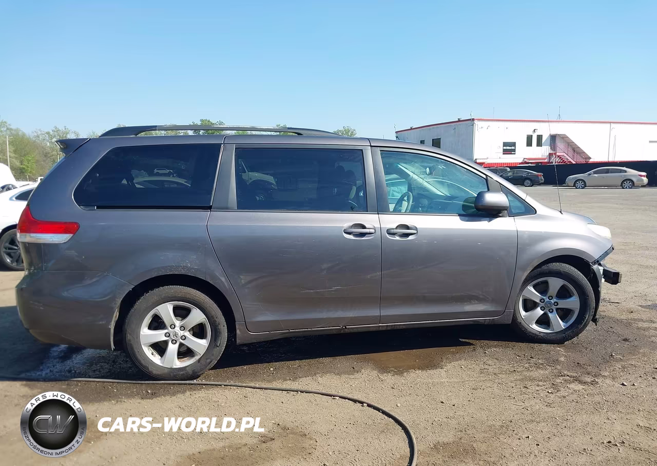2012 Toyota Sienna Le V6 8 Passenger VIN:5TDKK3DC6CS180238 - 13