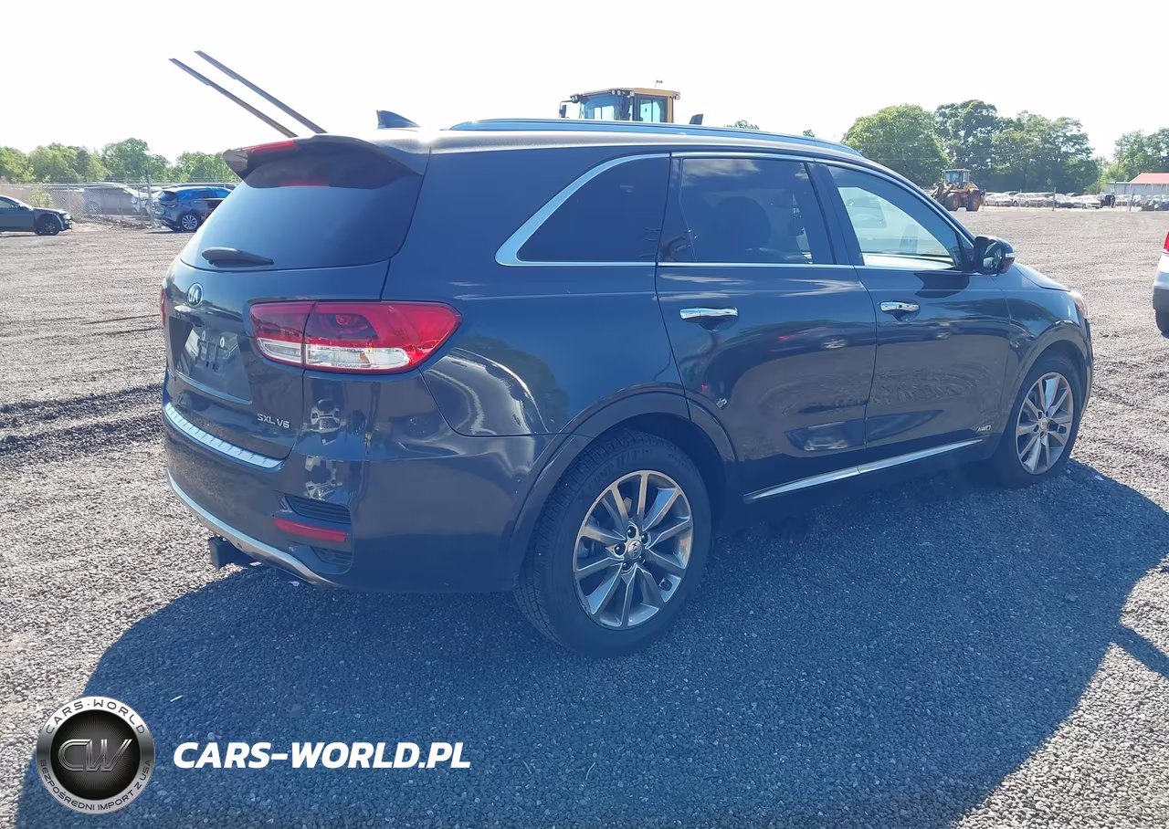 2018 Kia Sorento 3.3L Sxl VIN:5XYPKDA57JG364745 - 4