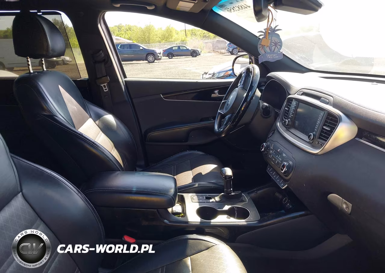 2018 Kia Sorento 3.3L Sxl VIN:5XYPKDA57JG364745 - 5
