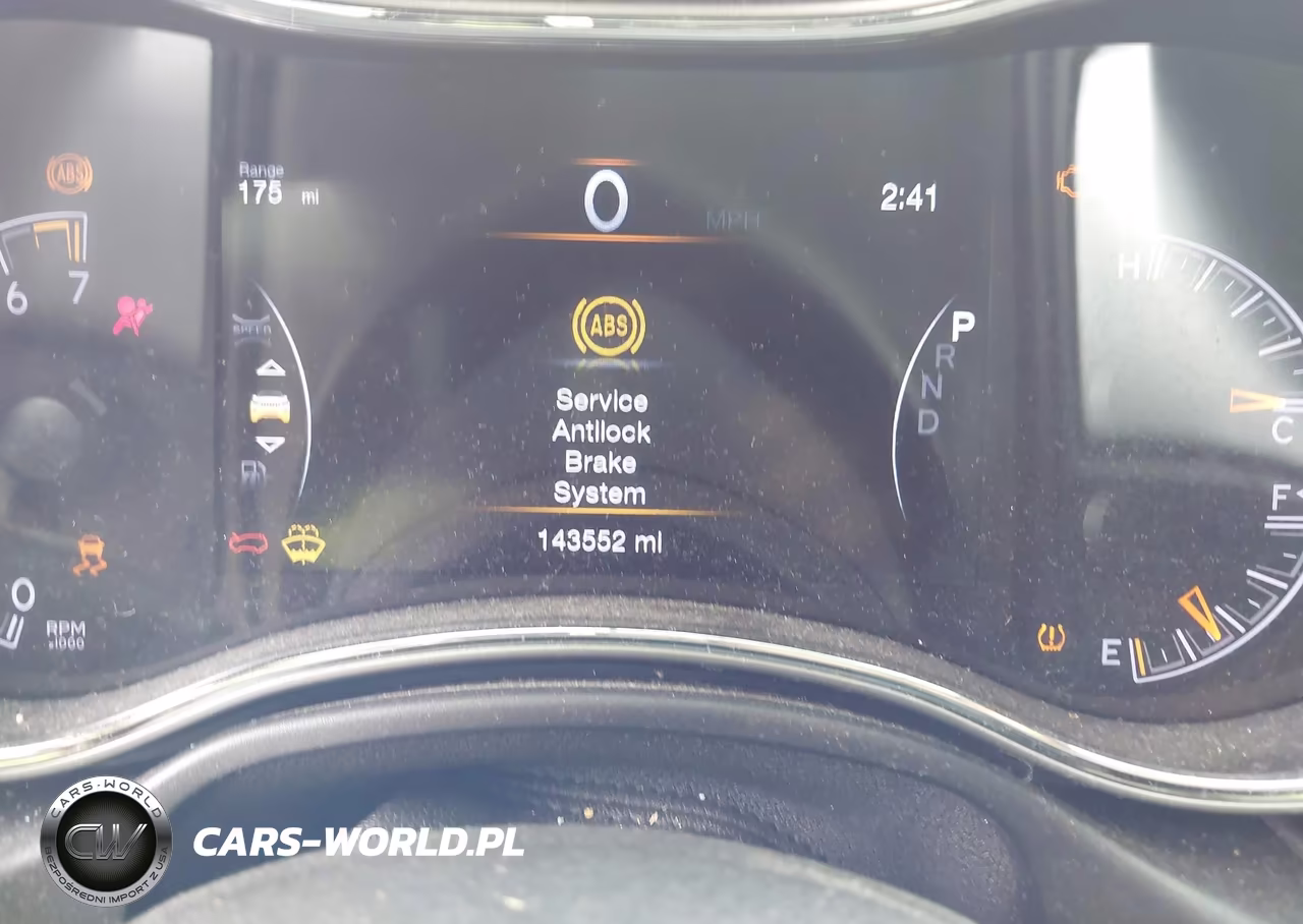2017 Jeep Grand Cherokee Altitude 4X4 VIN:1C4RJFAG9HC852392 - 7