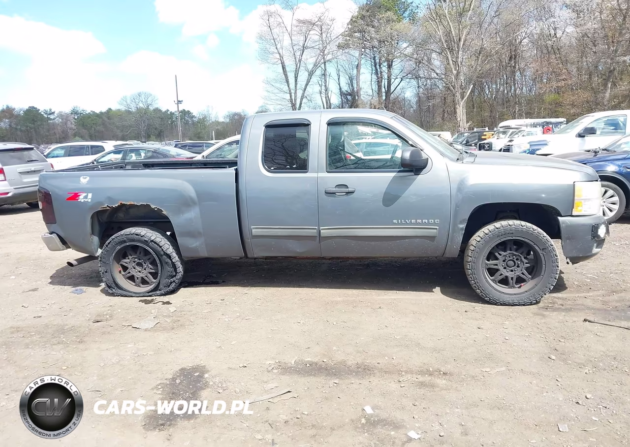 2011 Chevrolet Silverado 1500 Lt VIN:1GCRKSE37BZ180172 - 13