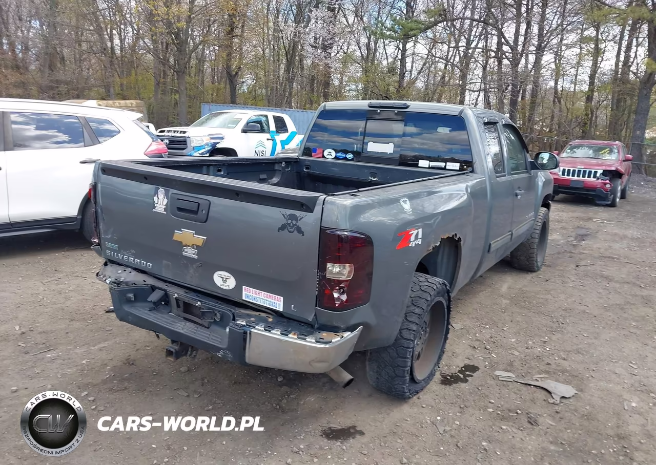 2011 Chevrolet Silverado 1500 Lt VIN:1GCRKSE37BZ180172 - 4