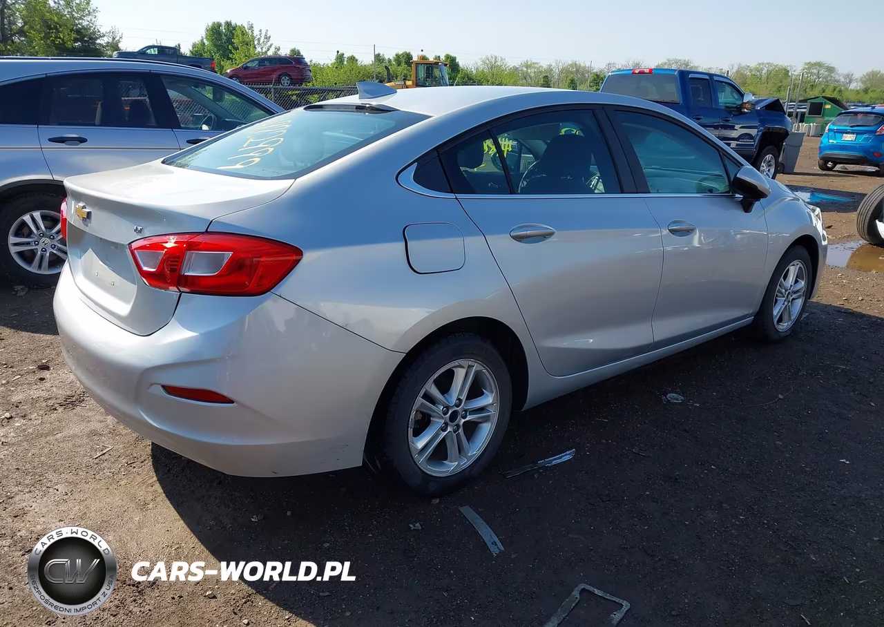 2016 Chevrolet Cruze Lt Auto VIN:1G1BE5SM7G7324015 - 4