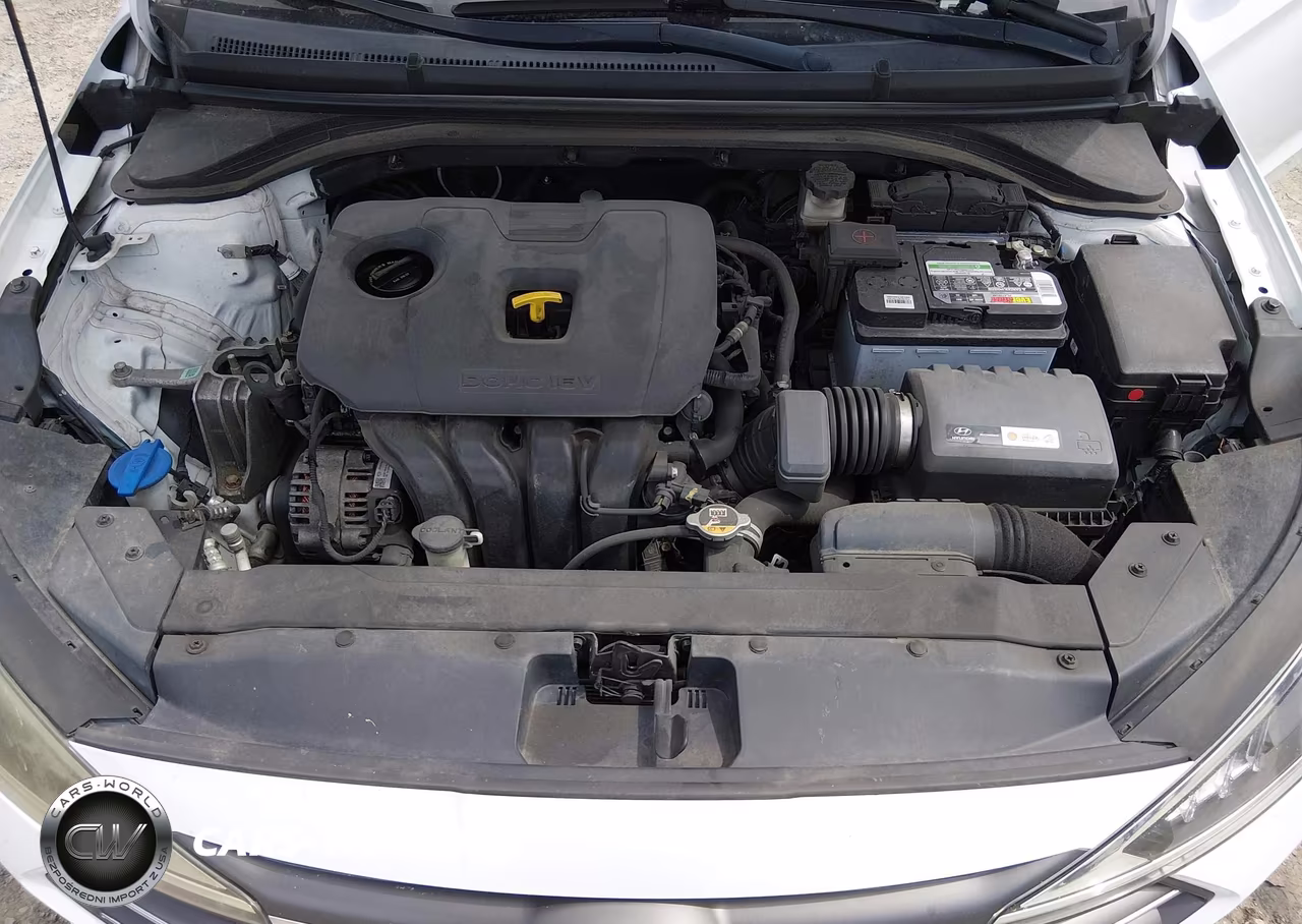 2019 Hyundai Elantra Sel VIN:5NPD84LF3KH473818 - 10