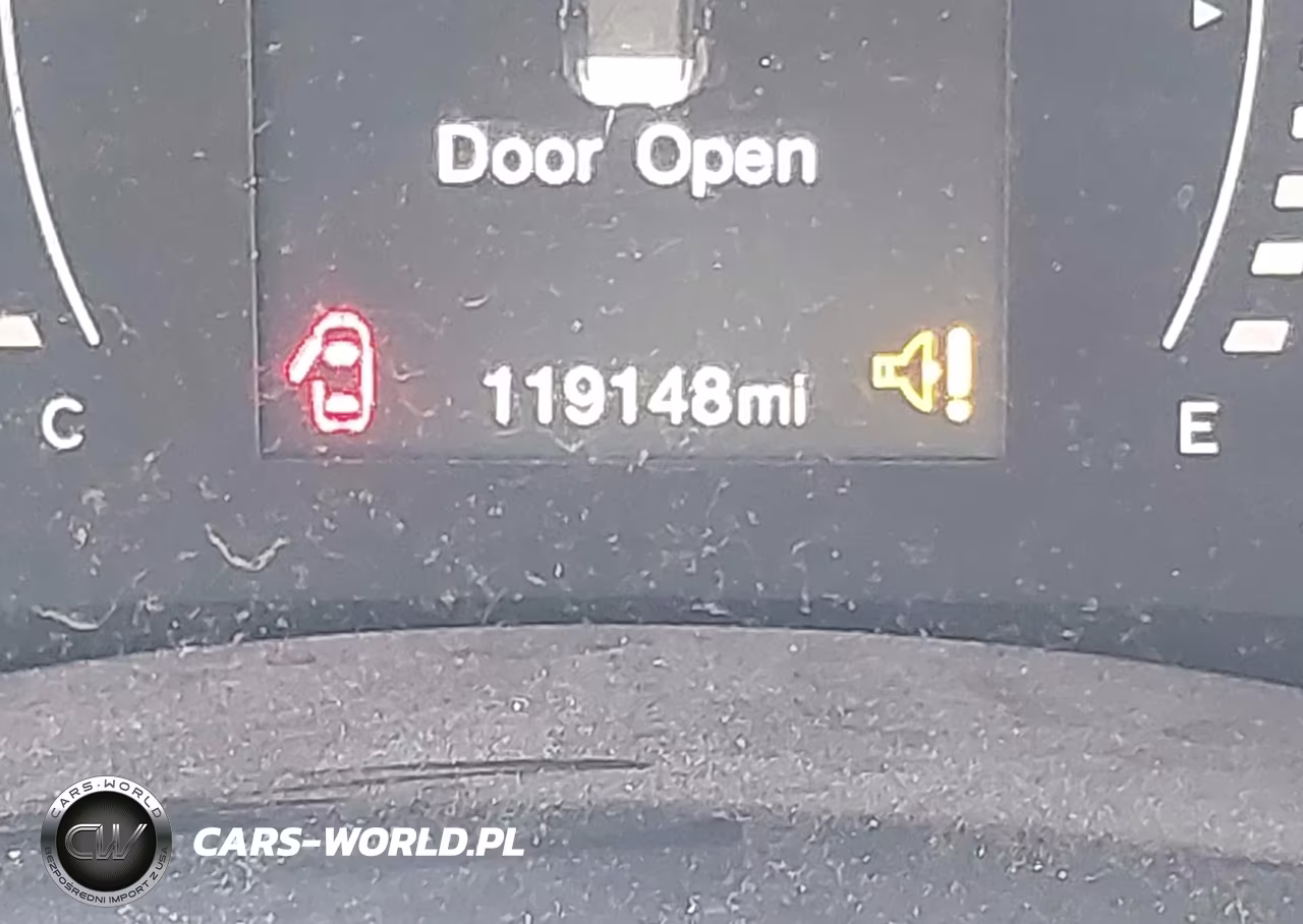 2017 Jeep Renegade Latitude 4X4 VIN:ZACCJBBB5HPE51970 - 16