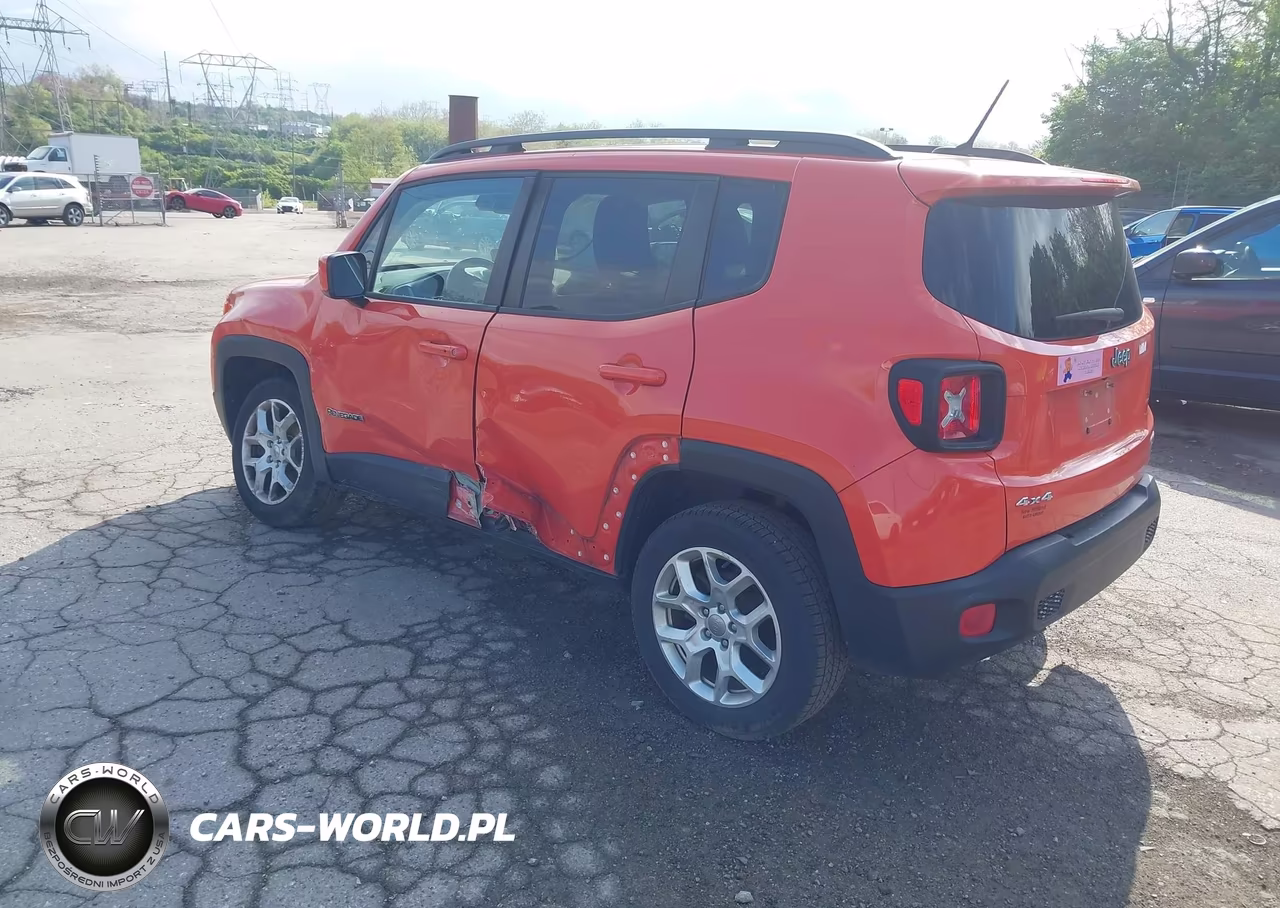 2017 Jeep Renegade Latitude 4X4 VIN:ZACCJBBB5HPE51970 - 3