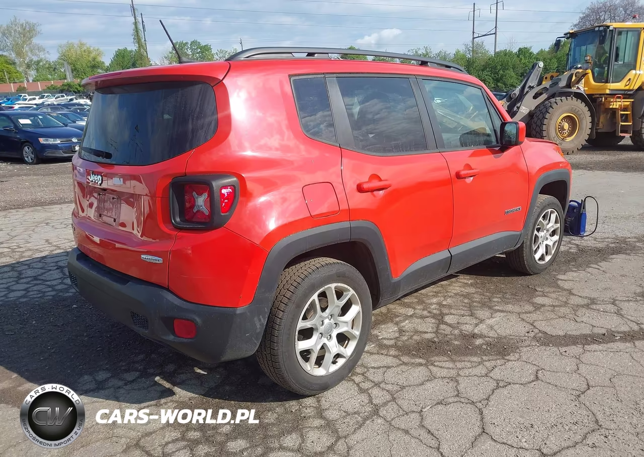 2017 Jeep Renegade Latitude 4X4 VIN:ZACCJBBB5HPE51970 - 4