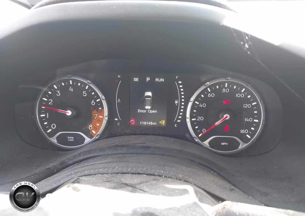 2017 Jeep Renegade Latitude 4X4 VIN:ZACCJBBB5HPE51970 - 7