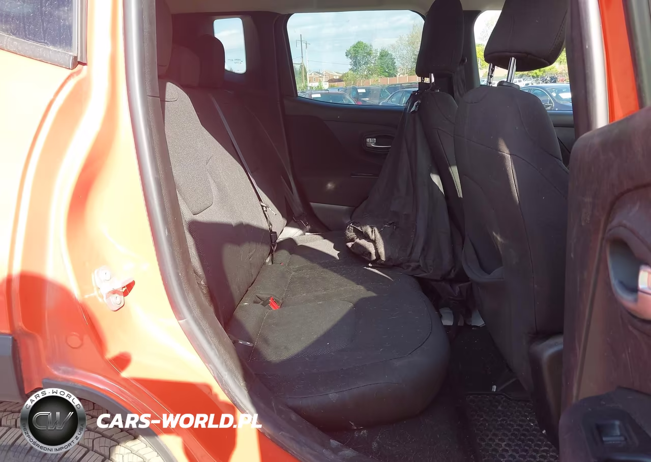 2017 Jeep Renegade Latitude 4X4 VIN:ZACCJBBB5HPE51970 - 8