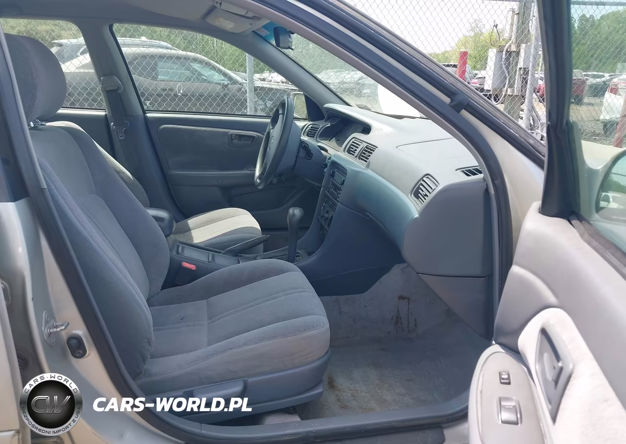 2000 Toyota Camry Ce VIN:4T1BG22K9YU012405 - 5