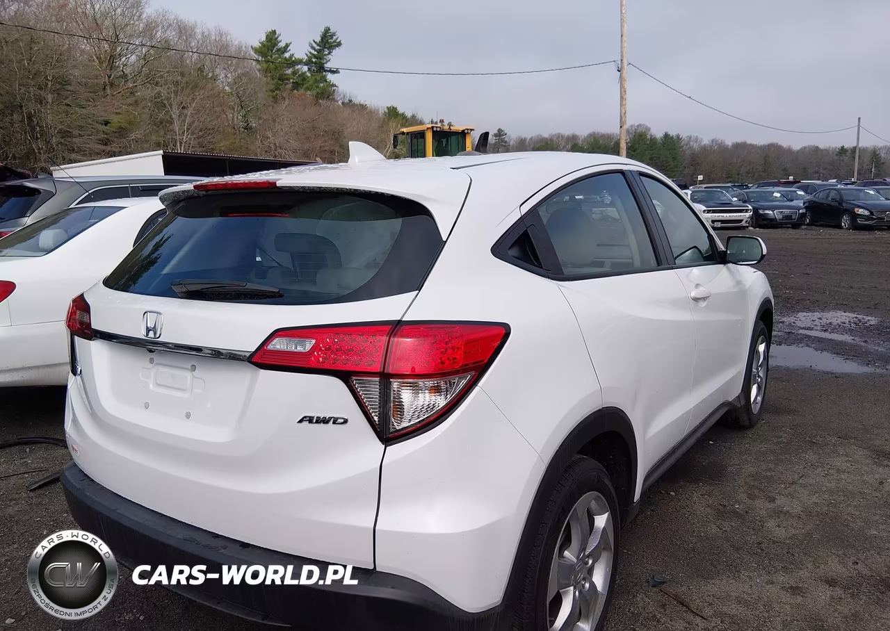 2022 Honda Hr-V Awd Lx VIN:3CZRU6H31NM758201 - 4