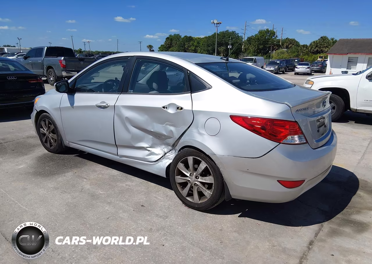 2014 Hyundai Accent Gls VIN:KMHCU4AE4EU766148 - 3
