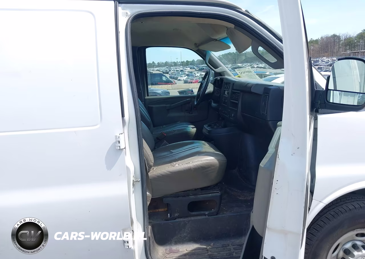 2017 Chevrolet Express 2500 Work Van VIN:1GCWGAFF1H1113632 - 5