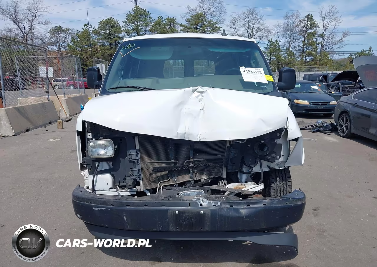 2017 Chevrolet Express 2500 Work Van VIN:1GCWGAFF1H1113632 - 6