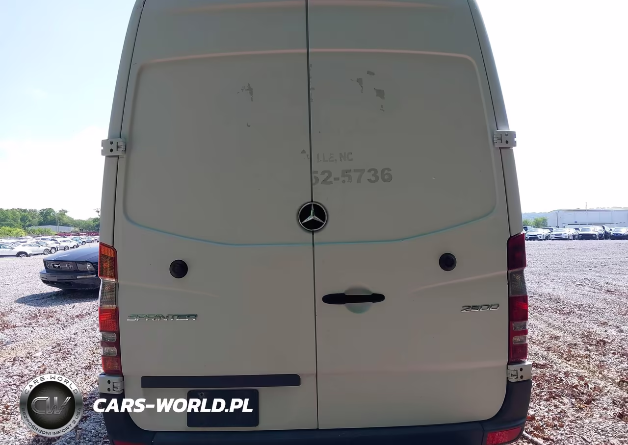 2017 Mercedes-Benz Sprinter 2500 High Roof V6 VIN:WD3PE8CD6HP500402 - 17