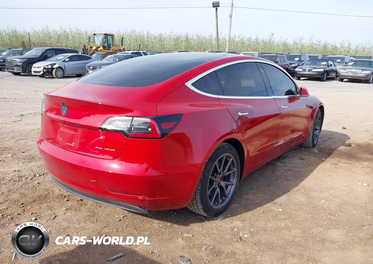 2018 Tesla Model 3 Long Range-Performance VIN:5YJ3E1EB6JF091535 - 4