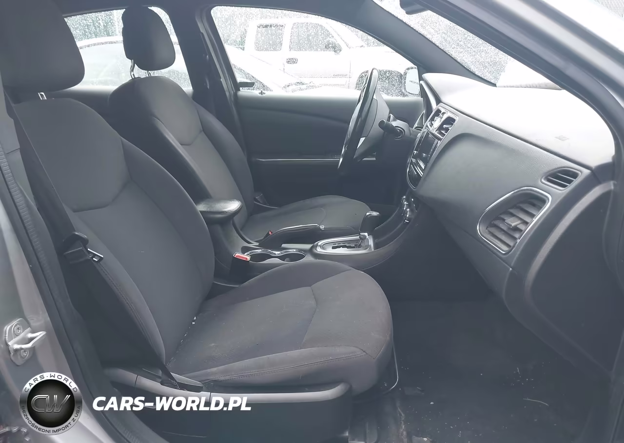 2013 Chrysler 200 Touring VIN:1C3CCBBB6DN597540 - 5