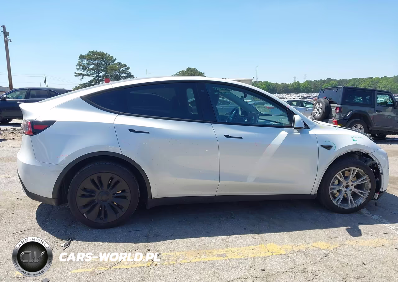 2023 Tesla Model Y Awd-Long Range Dual Motor All-Wheel Drive VIN:7SAYGDEE0PA075271 - 13