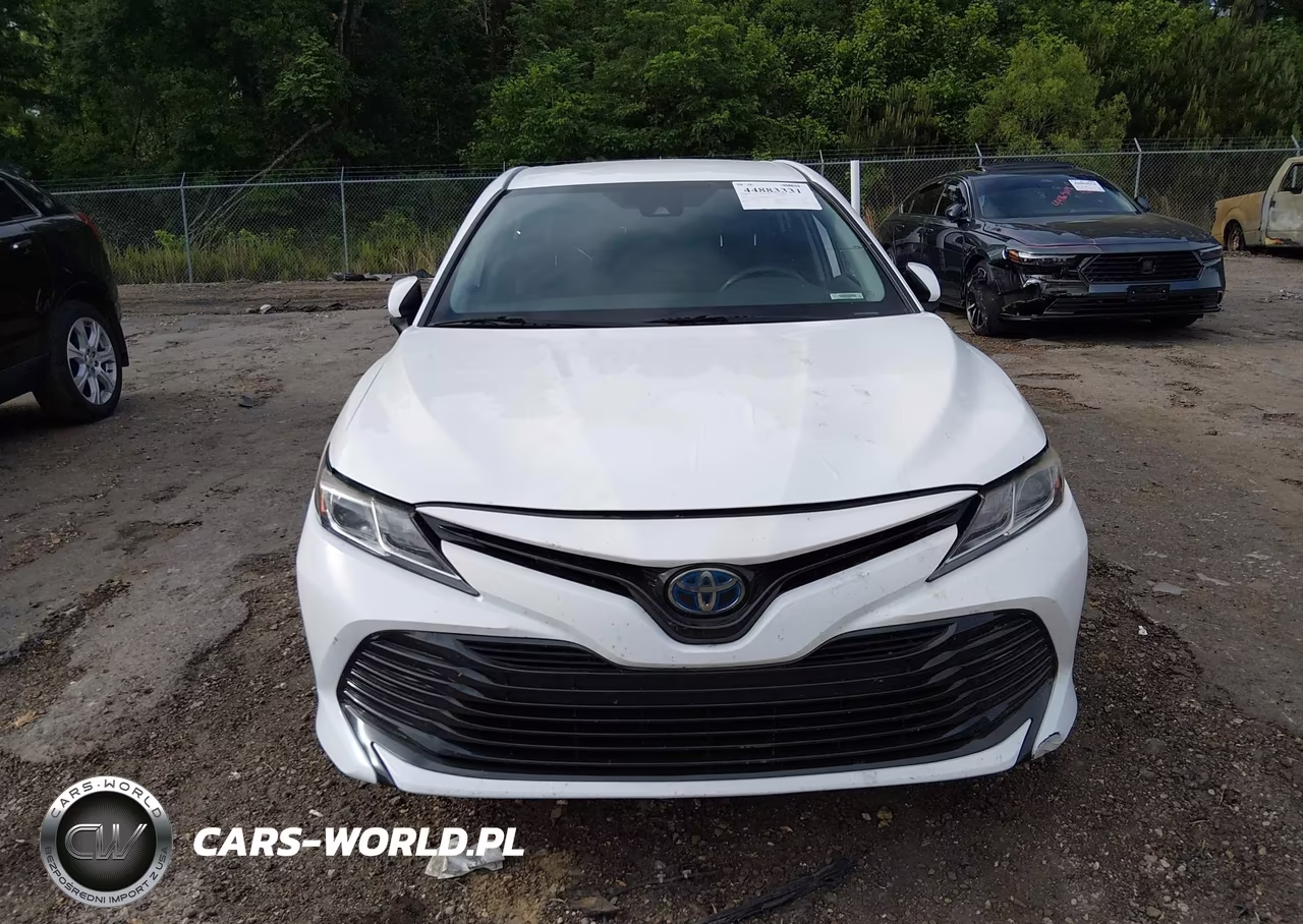 2020 Toyota Camry Le Hybrid VIN:4T1C31AK5LU524926 - 13
