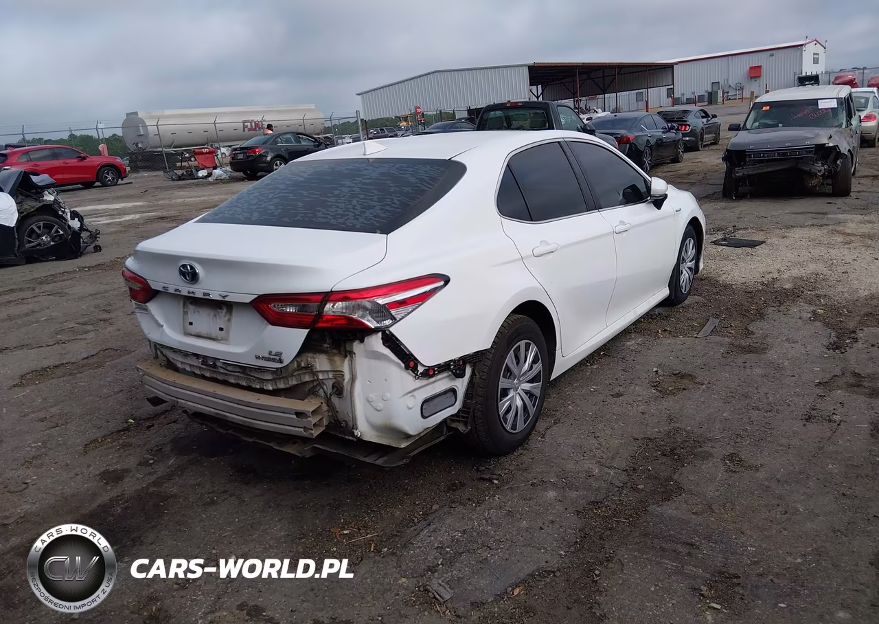 2020 Toyota Camry Le Hybrid VIN:4T1C31AK5LU524926 - 4