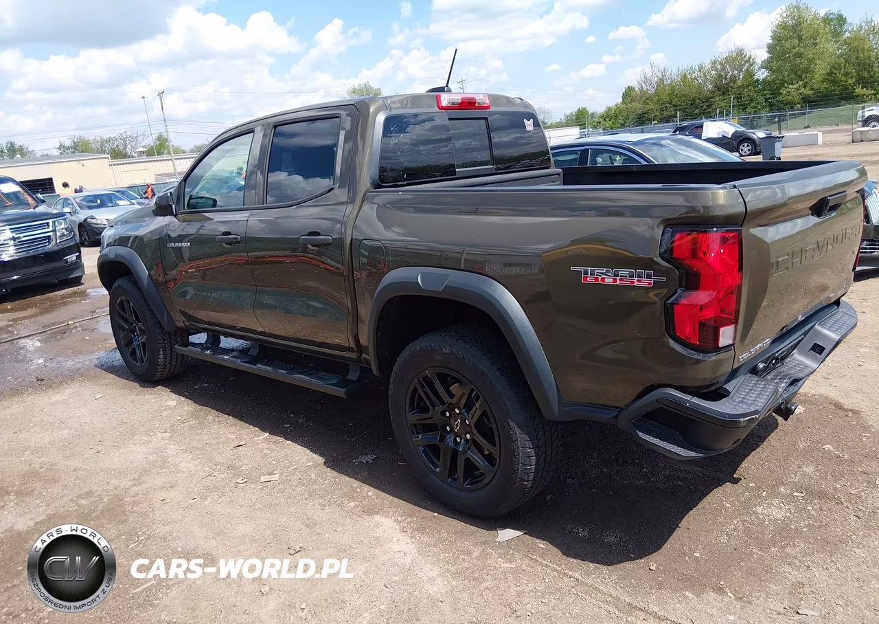 2025 Chevrolet Colorado 4Wd Trail Boss VIN:1GCPTEEK4S1132284 - 3