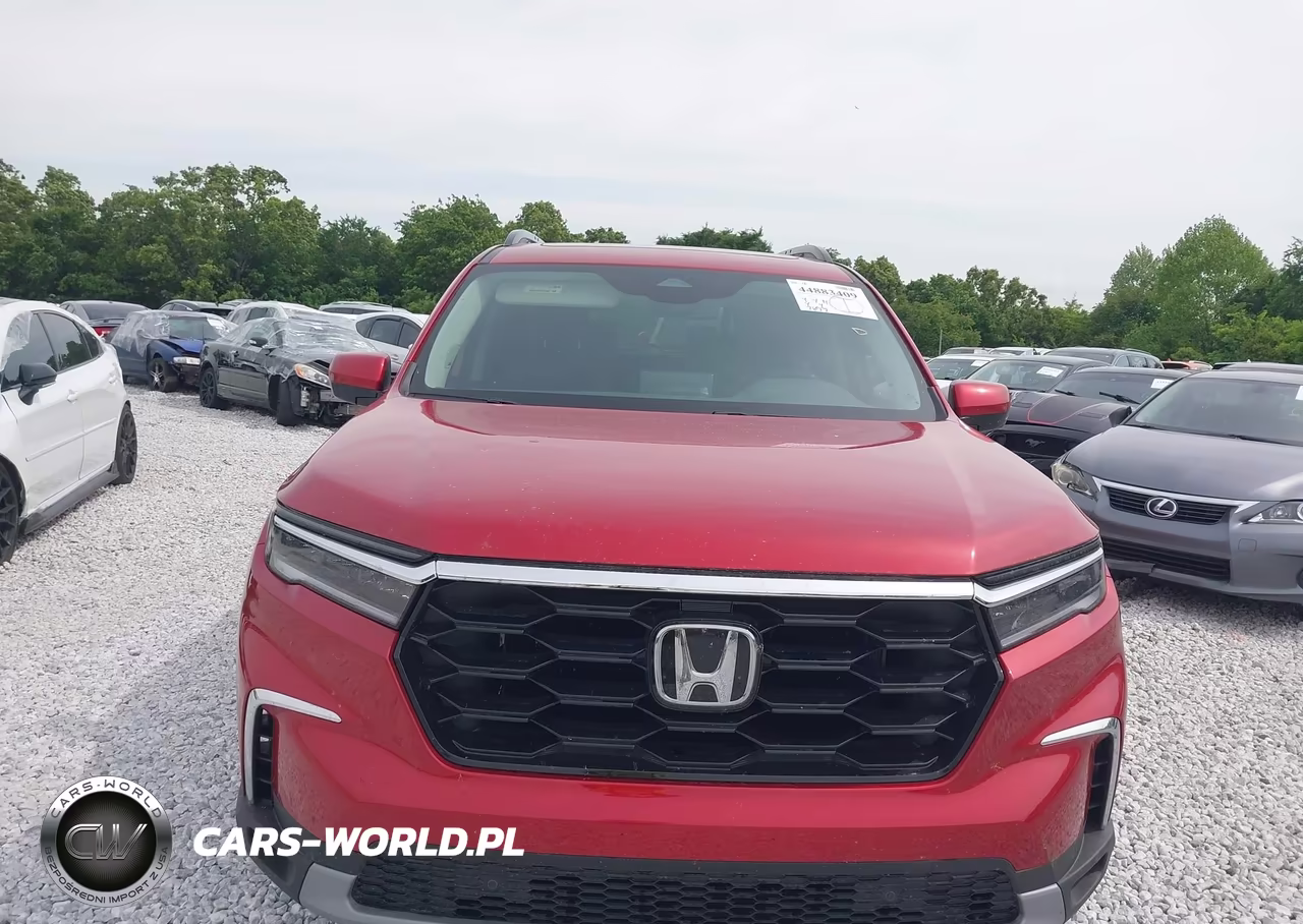 2025 Honda Pilot Touring VIN:5FNYG2H7XSB035774 - 12
