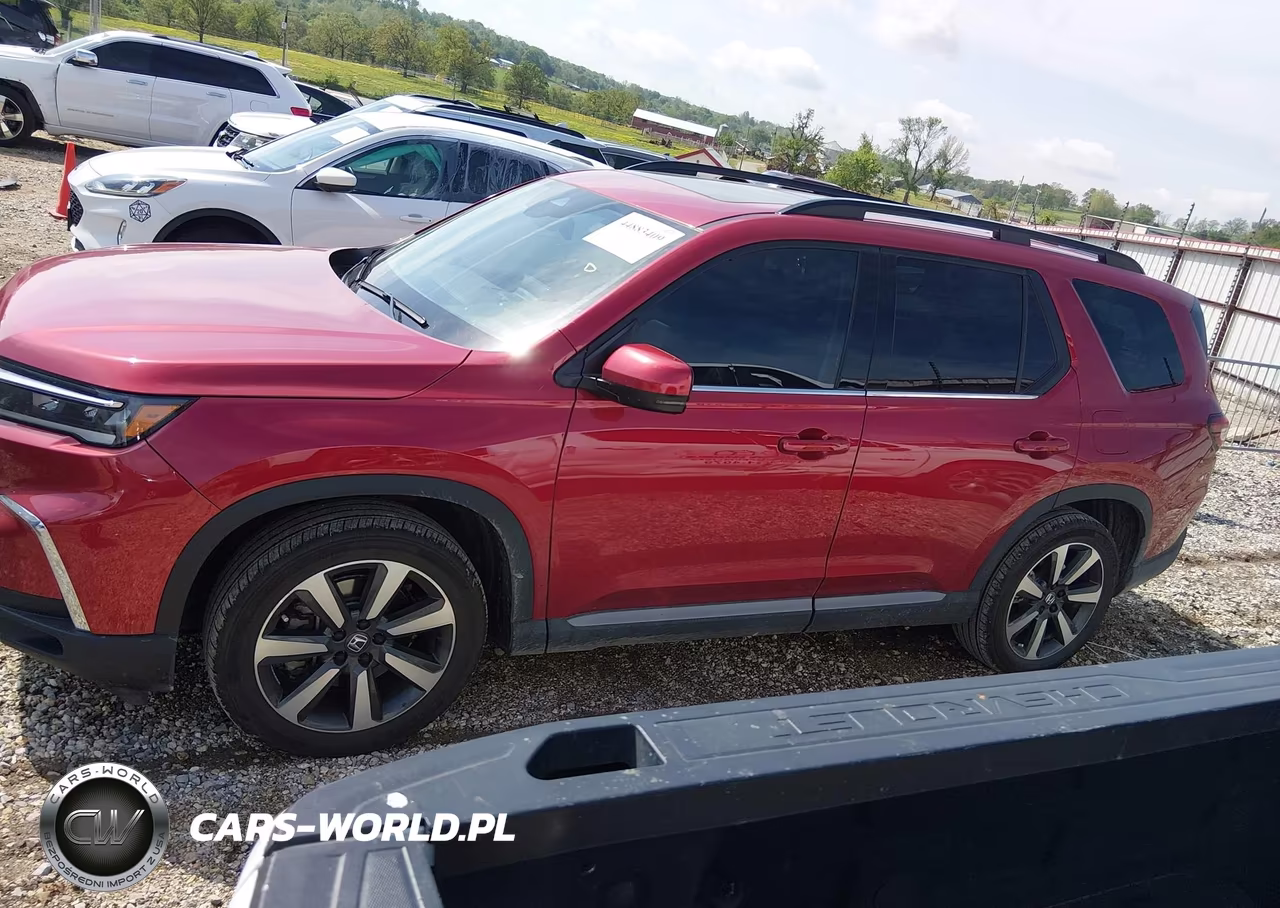 2025 Honda Pilot Touring VIN:5FNYG2H7XSB035774 - 14