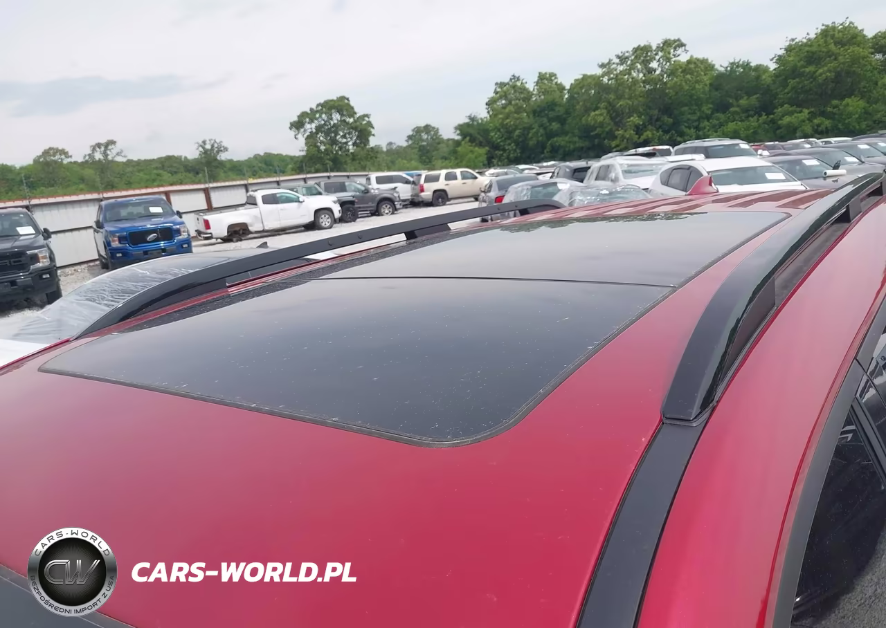2025 Honda Pilot Touring VIN:5FNYG2H7XSB035774 - 17