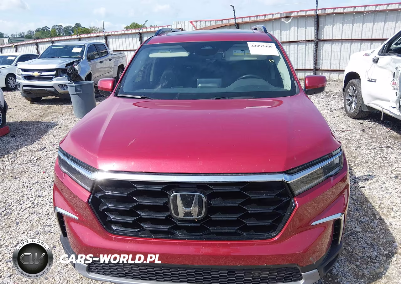 2025 Honda Pilot Touring VIN:5FNYG2H7XSB035774 - 6