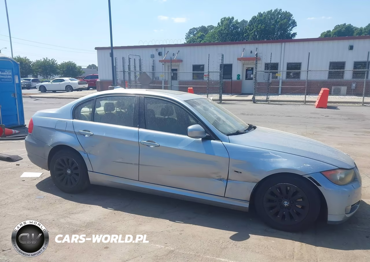 2009 BMW 328I VIN:WBAPH77599NL83547 - 13