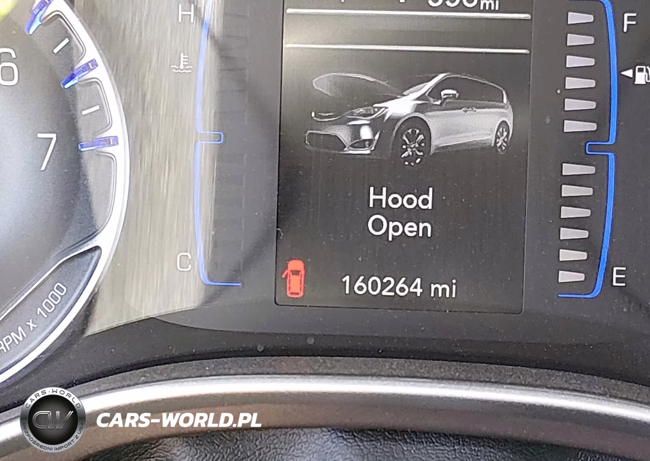 2018 Chrysler Pacifica Touring L VIN:2C4RC1BG0JR353599 - 15