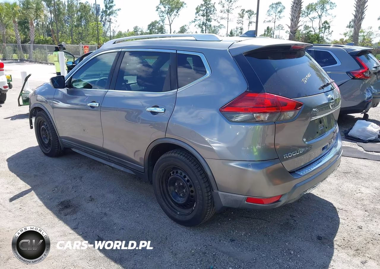 2017 Nissan Rogue S VIN:KNMAT2MT1HP582303 - 3