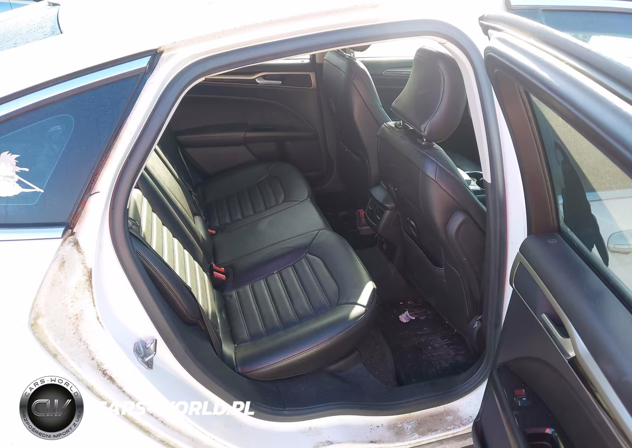 2015 Ford Fusion Se VIN:1FA6P0HD0F5111663 - 8