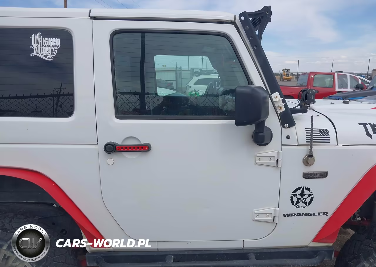 2016 Jeep Wrangler 75Th Anniversary VIN:1C4GJWBG6GL236590 - 13