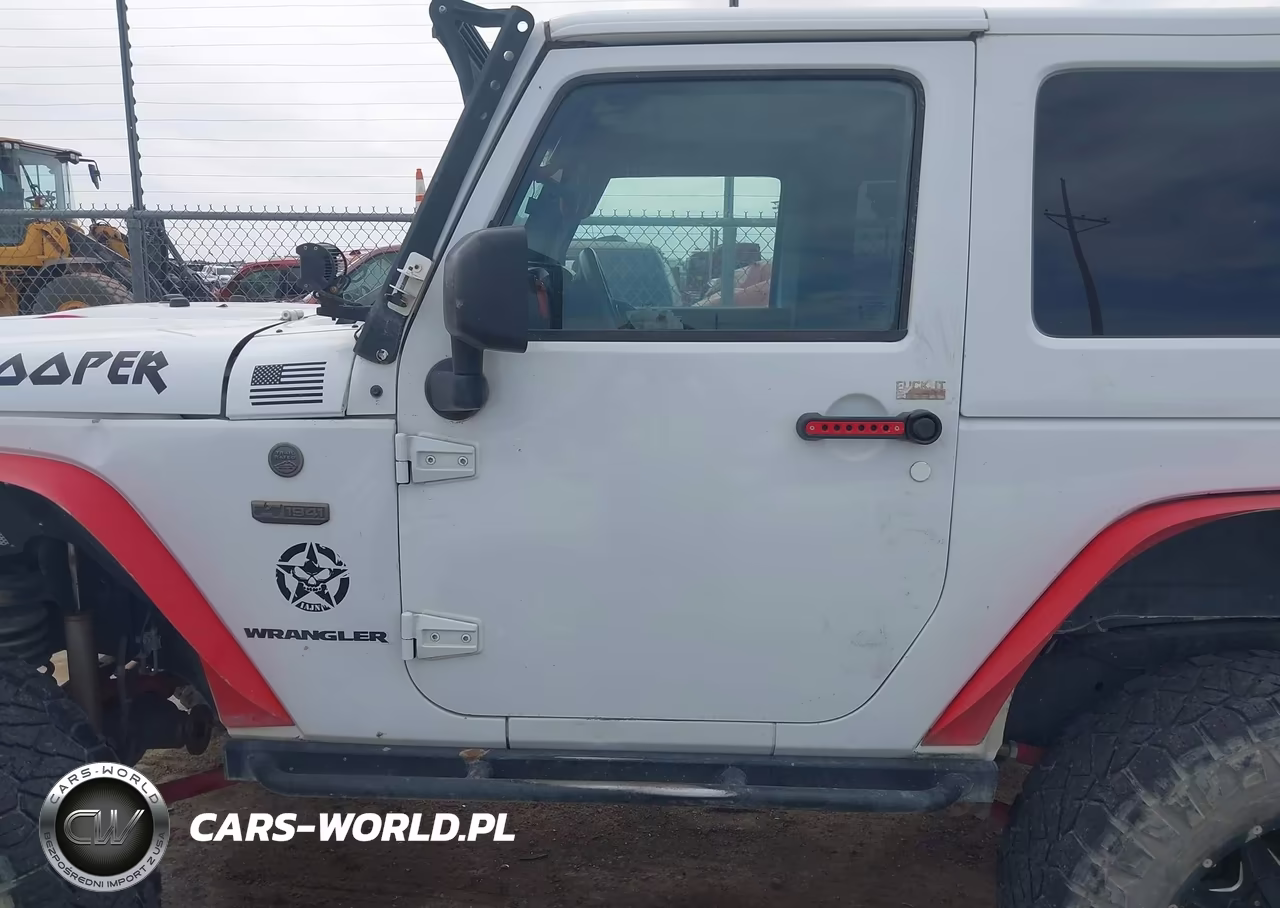 2016 Jeep Wrangler 75Th Anniversary VIN:1C4GJWBG6GL236590 - 14