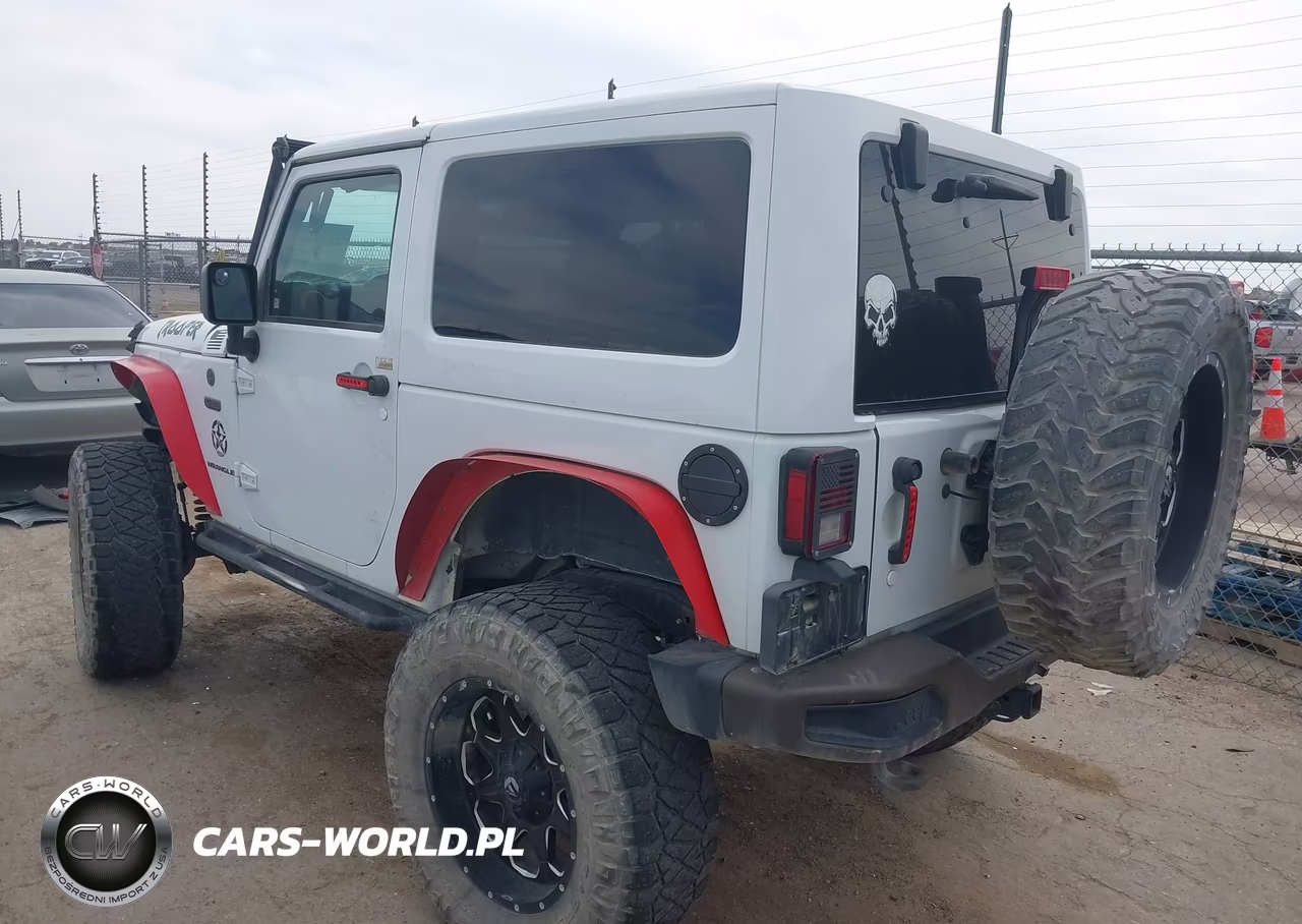 2016 Jeep Wrangler 75Th Anniversary VIN:1C4GJWBG6GL236590 - 3