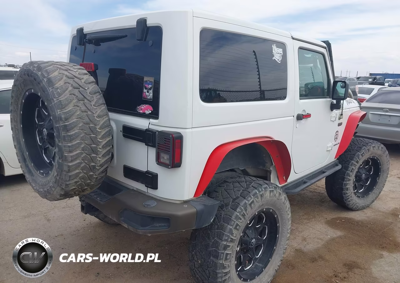 2016 Jeep Wrangler 75Th Anniversary VIN:1C4GJWBG6GL236590 - 4