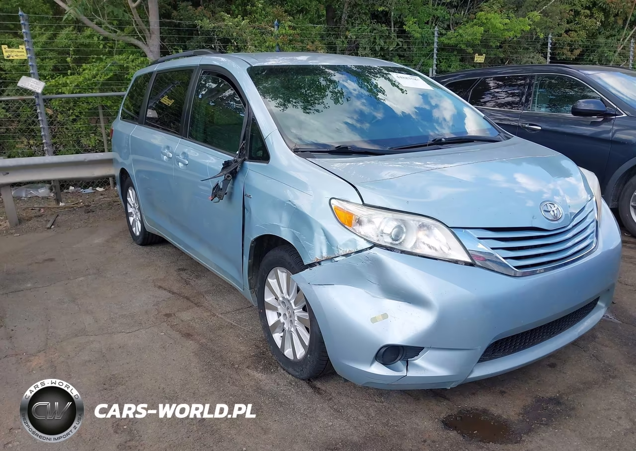 2016 Toyota Sienna Le 7 Passenger
