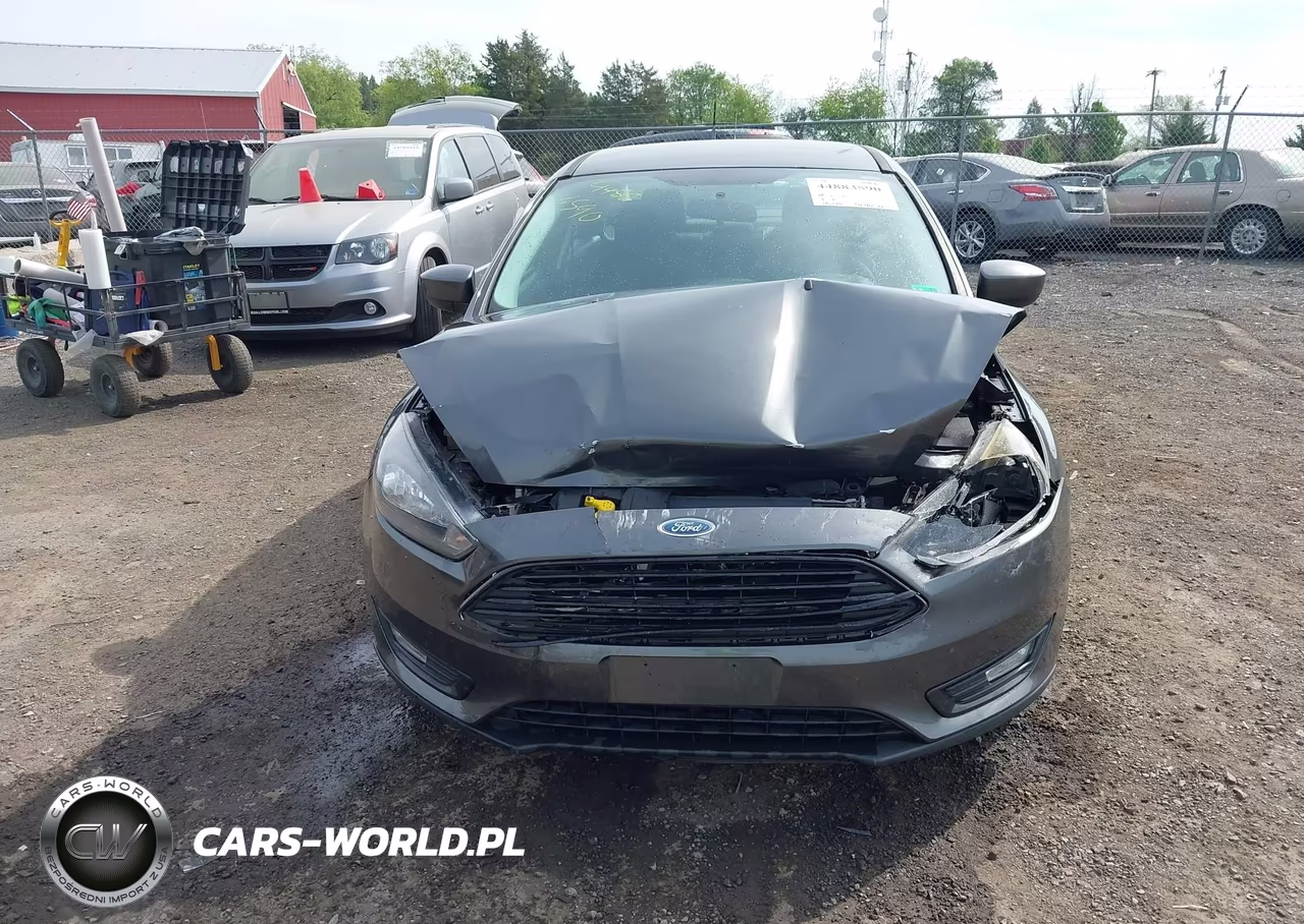2018 Ford Focus Se VIN:1FADP3FE5JL219785 - 12