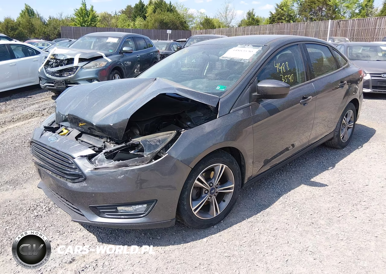 2018 Ford Focus Se VIN:1FADP3FE5JL219785 - 2