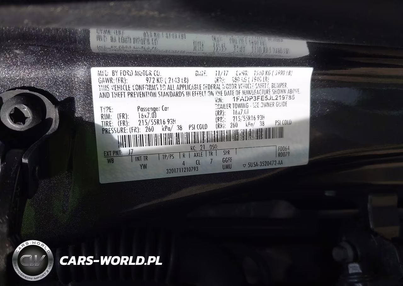 2018 Ford Focus Se VIN:1FADP3FE5JL219785 - 9