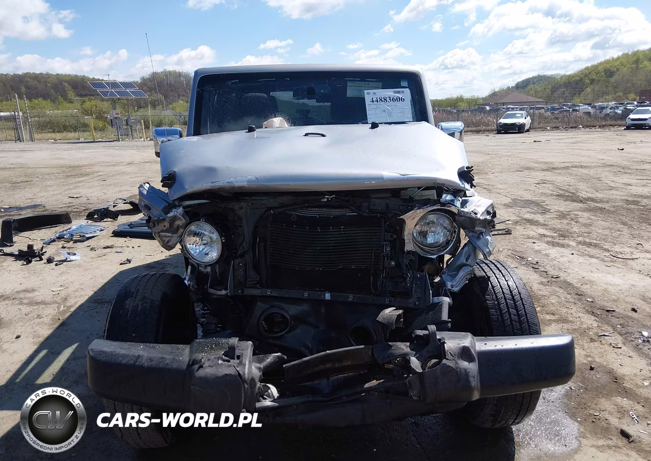 2017 Jeep Wrangler Unlimited Sport 4X4 VIN:1C4BJWDGXHL576852 - 13