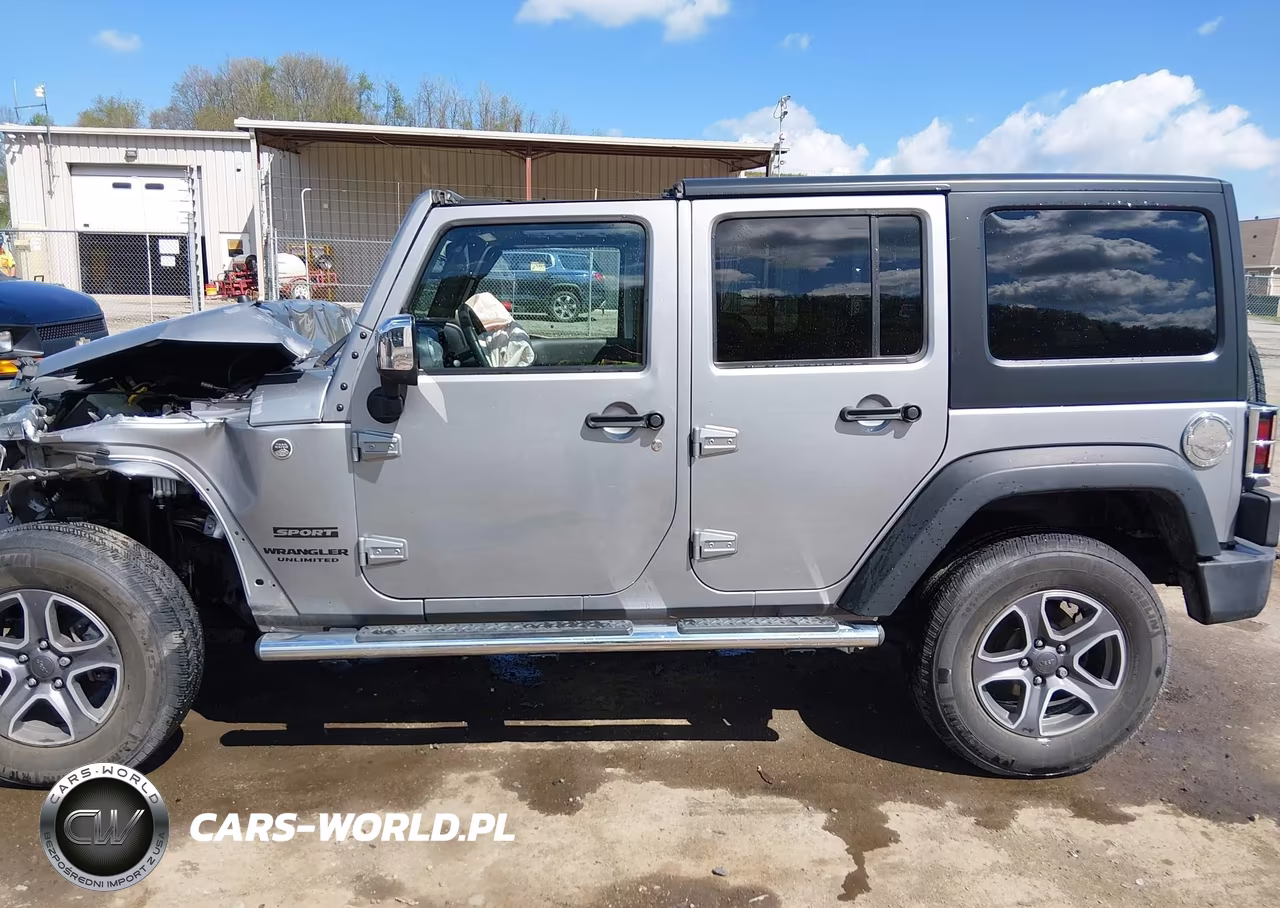 2017 Jeep Wrangler Unlimited Sport 4X4 VIN:1C4BJWDGXHL576852 - 15