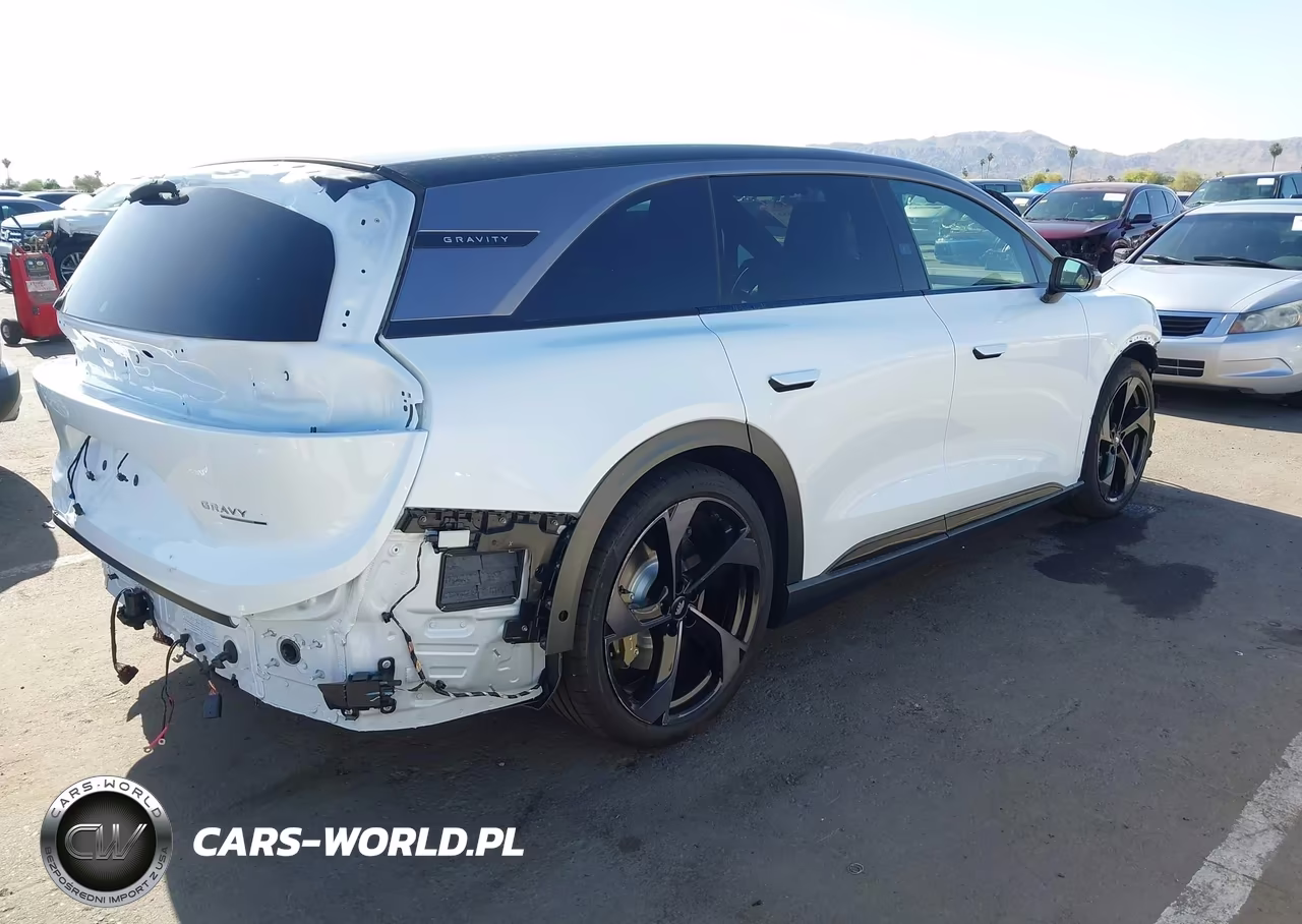 2026 Lucid Gravity Grand Touring VIN:7UUG1GHJ6TA023573 - 4