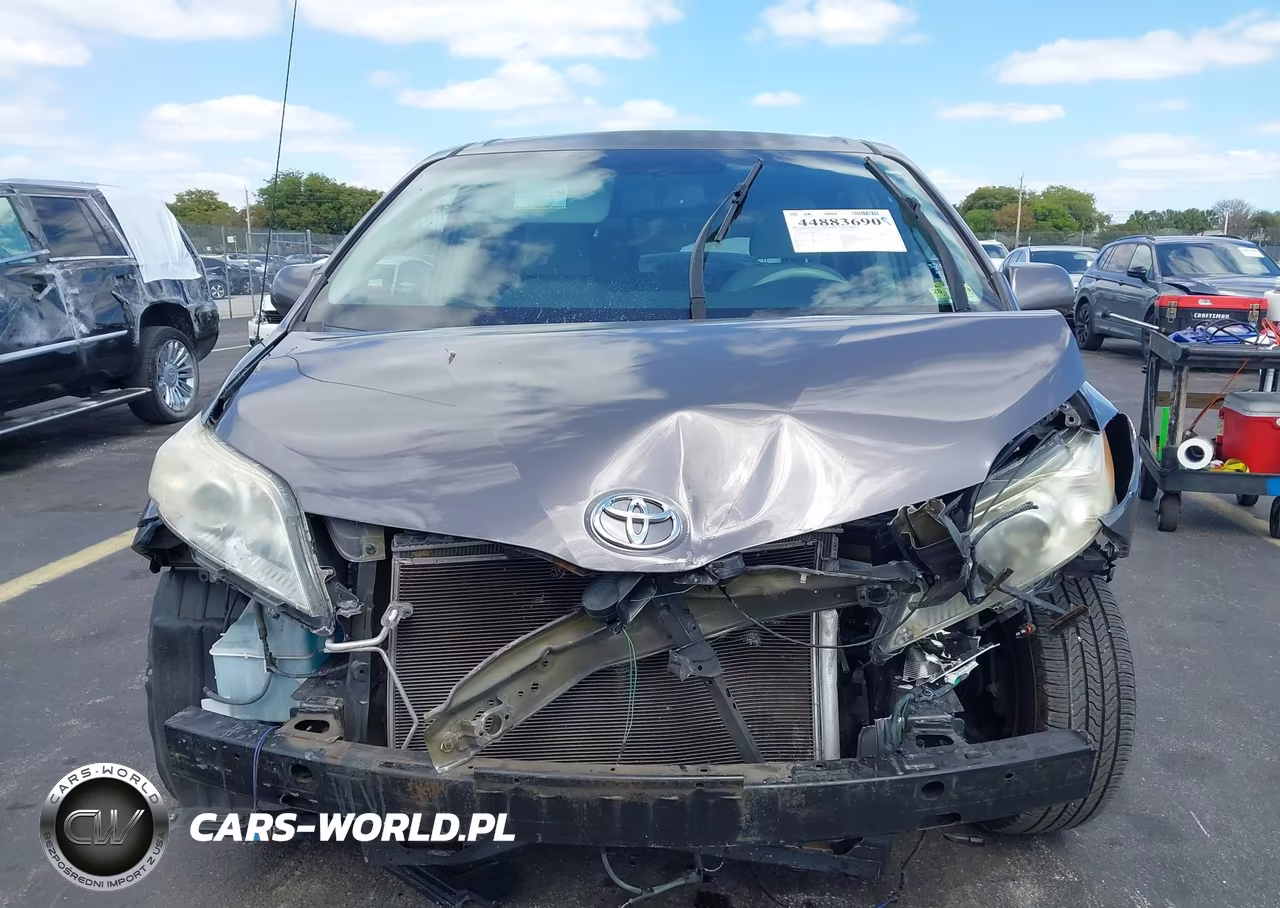 2012 Toyota Sienna Le V6 8 Passenger VIN:5TDKK3DC6CS274913 - 13