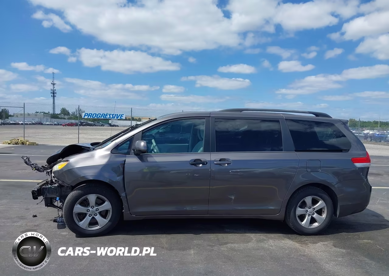2012 Toyota Sienna Le V6 8 Passenger VIN:5TDKK3DC6CS274913 - 15