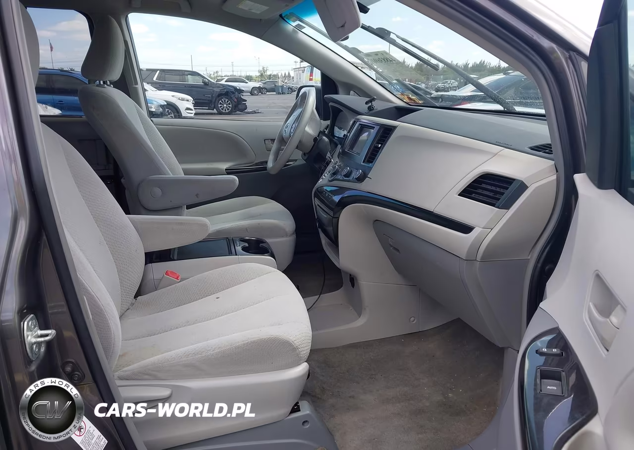 2012 Toyota Sienna Le V6 8 Passenger VIN:5TDKK3DC6CS274913 - 5