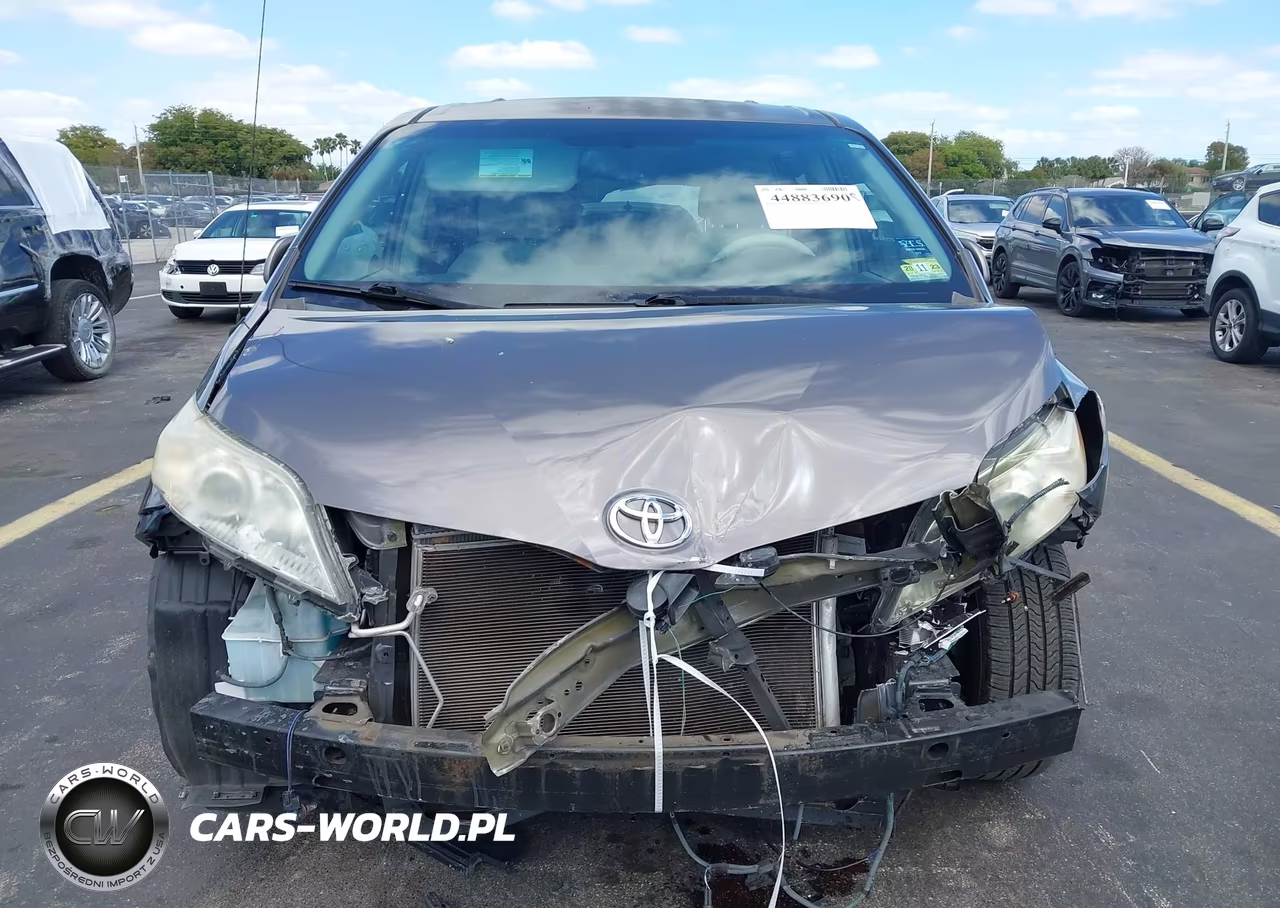 2012 Toyota Sienna Le V6 8 Passenger VIN:5TDKK3DC6CS274913 - 6